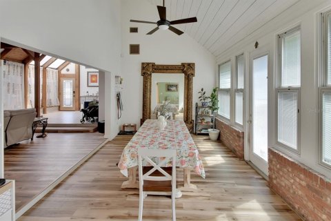 Villa ou maison à vendre à DeLand, Floride: 4 chambres, 240.25 m2 № 1561929 - photo 5