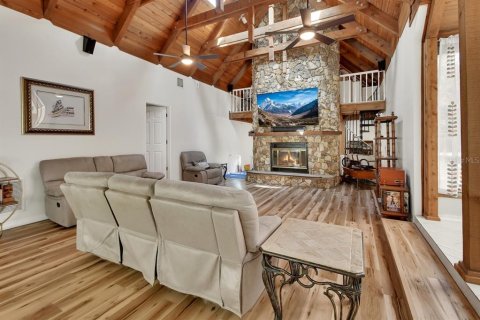 Villa ou maison à vendre à DeLand, Floride: 4 chambres, 240.25 m2 № 1561929 - photo 23