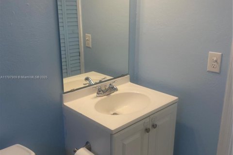 Купить виллу или дом в Хомстед, Флорида 4 спальни, 119.47м2, № 1991607 - фото 14