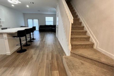 Townhouse in Homestead, Florida 3 bedrooms, 164.62 sq.m. № 1874870 - photo 8