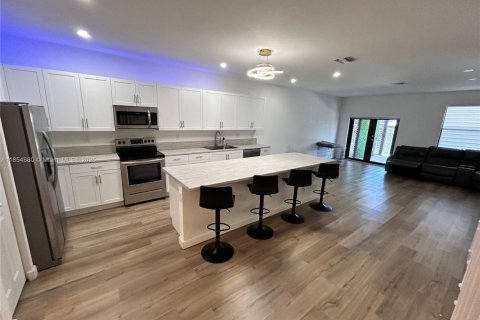 Townhouse in Homestead, Florida 3 bedrooms, 164.62 sq.m. № 1874870 - photo 5