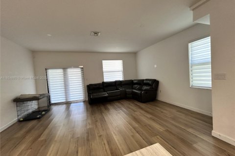 Townhouse in Homestead, Florida 3 bedrooms, 164.62 sq.m. № 1874870 - photo 14