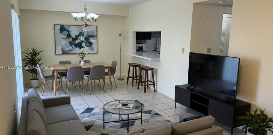 Touwnhouse à Palmetto Bay, Floride 3 chambres, 152.17 m2 № 1982402