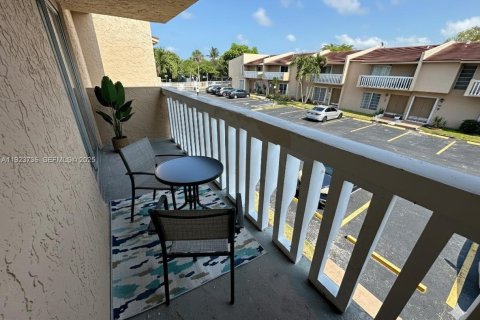 Touwnhouse à louer à Palmetto Bay, Floride: 3 chambres, 152.17 m2 № 1982402 - photo 2