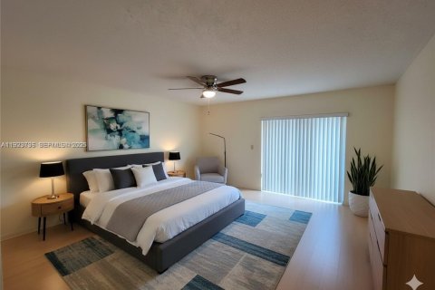 Touwnhouse à louer à Palmetto Bay, Floride: 3 chambres, 152.17 m2 № 1982402 - photo 3