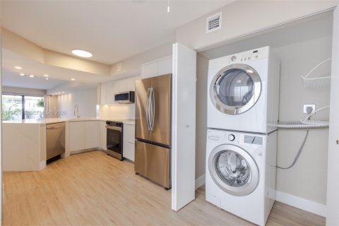 Adosado en venta en Aventura, Florida, 3 dormitorios, 158.58 m2 № 2000449 - foto 7