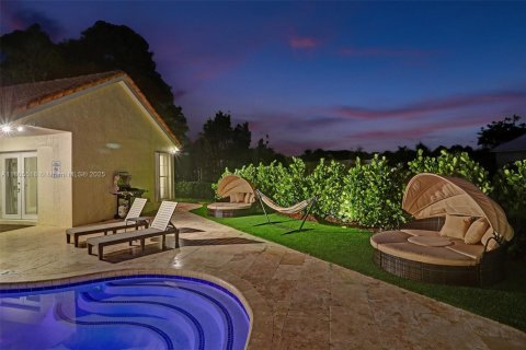 House in Southwest Ranches, Florida 8 bedrooms, 341.04 sq.m. № 1749010 - photo 19