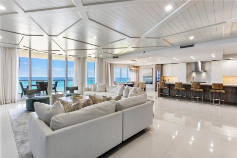 Condominio en alquiler en Riviera Beach, Florida, 3 dormitorios, 334.91 m2 № 2078432 - foto 14