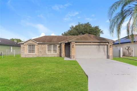 Villa ou maison à Kissimmee, Floride 3 chambres, 133.97 m2 № 2219739