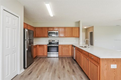Villa ou maison à louer à Kissimmee, Floride: 4 chambres, 264.49 m2 № 2406495 - photo 6