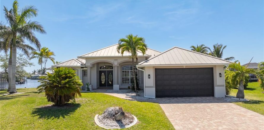 Villa ou maison à Cape Coral, Floride 3 chambres, 209.31 m2 № 1615282
