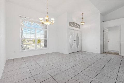 Villa ou maison à vendre à Cape Coral, Floride: 3 chambres, 209.31 m2 № 1615282 - photo 12