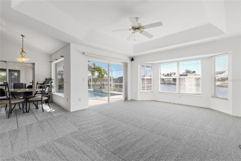 Villa ou maison à vendre à Cape Coral, Floride: 3 chambres, 209.31 m2 № 1615282 - photo 23