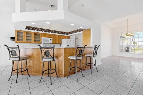 Villa ou maison à vendre à Cape Coral, Floride: 3 chambres, 209.31 m2 № 1615282 - photo 15