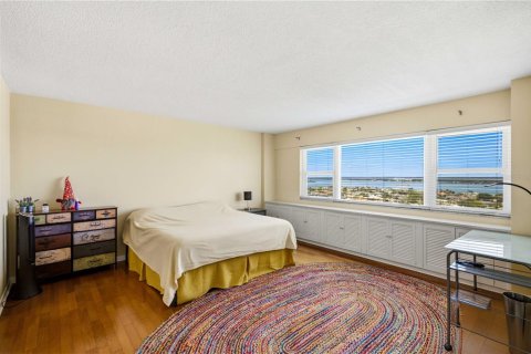 Condo in Clearwater, Florida, 2 bedrooms  № 2230890 - photo 17