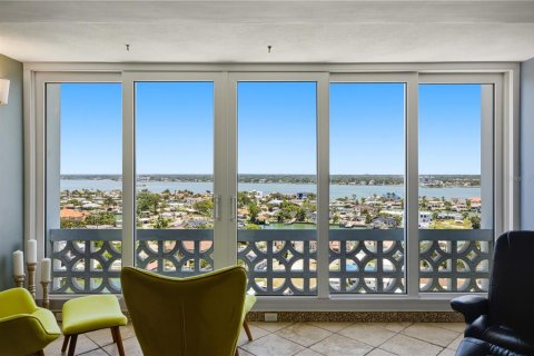 Condo in Clearwater, Florida, 2 bedrooms  № 2230890 - photo 4