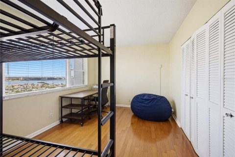Condo in Clearwater, Florida, 2 bedrooms  № 2230890 - photo 22