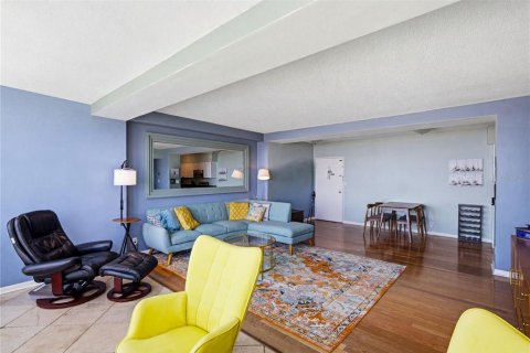 Condo in Clearwater, Florida, 2 bedrooms  № 2230890 - photo 10