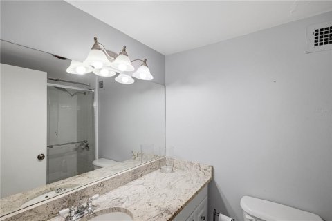 Condo in Clearwater, Florida, 2 bedrooms  № 2230890 - photo 23