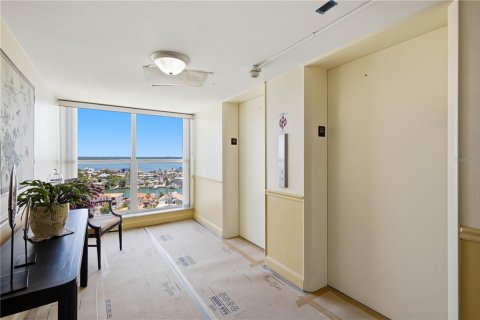 Condo in Clearwater, Florida, 2 bedrooms  № 2230890 - photo 24
