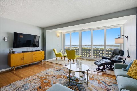 Condo in Clearwater, Florida, 2 bedrooms  № 2230890 - photo 6