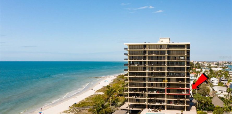 Condo in Treasure Island, Florida, 2 bedrooms  № 2218508