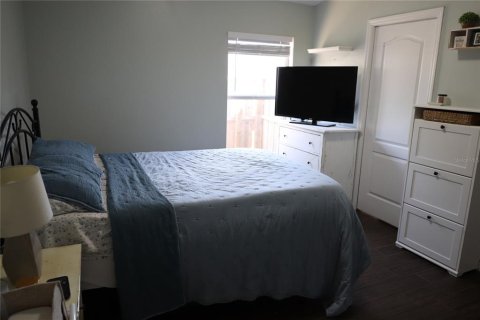 House in Seffner, Florida 3 bedrooms, 109.53 sq.m. № 1801840 - photo 17