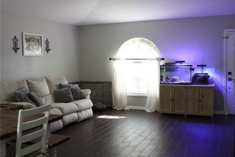 House in Seffner, Florida 3 bedrooms, 109.53 sq.m. № 1801840 - photo 10