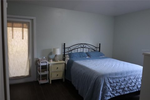 House in Seffner, Florida 3 bedrooms, 109.53 sq.m. № 1801840 - photo 15