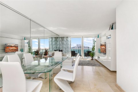 Condominio en venta en Sunny Isles Beach, Florida, 2 dormitorios, 126.07 m2 № 2000307 - foto 4