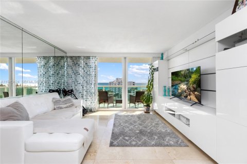 Condominio en venta en Sunny Isles Beach, Florida, 2 dormitorios, 126.07 m2 № 2000307 - foto 2