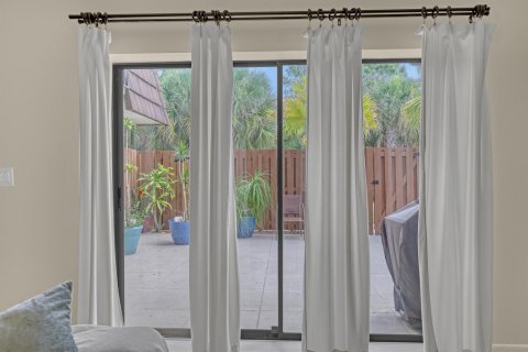 Touwnhouse à vendre à Stuart, Floride: 2 chambres, 119.66 m2 № 2249722 - photo 15