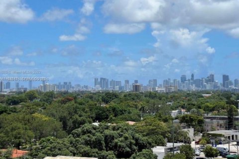 Кондоминиум с 2 спальнями в Корал-Гейблс, Флорида № 2009026