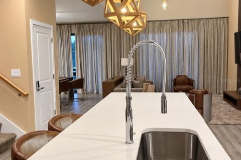 Townhouse in Kissimmee, Florida 3 bedrooms, 197.7 sq.m. № 2358810 - photo 7