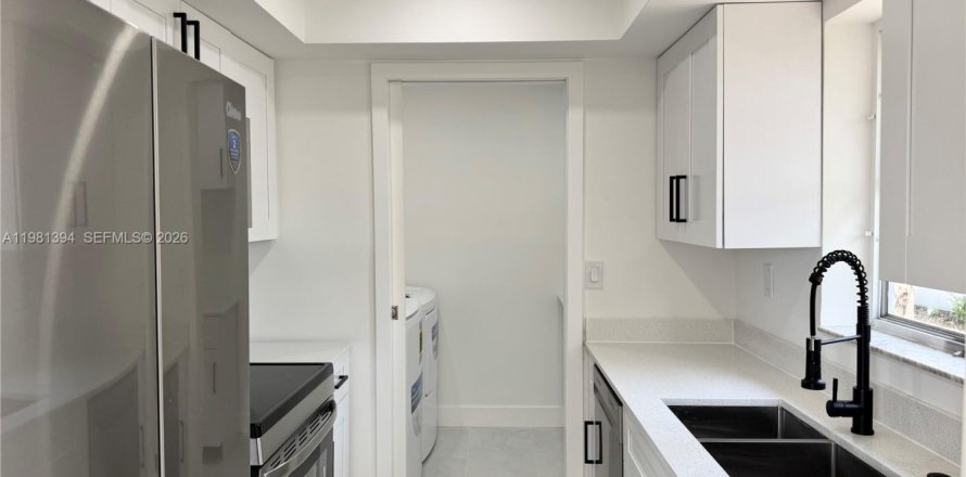 Дом в Форт-Лодердейл, Флорида 2 спальни, 176.14м2 № 2045093