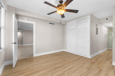 Condo in Fort Lauderdale, Florida, 2 bedrooms  № 2077547 - photo 29