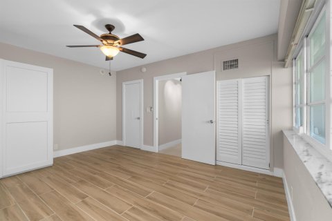 Condo in Fort Lauderdale, Florida, 2 bedrooms  № 2077547 - photo 24