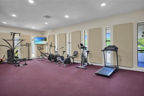 Villa ou maison à louer à Miami, Floride: 2 chambres, 103.31 m2 № 1922915 - photo 21