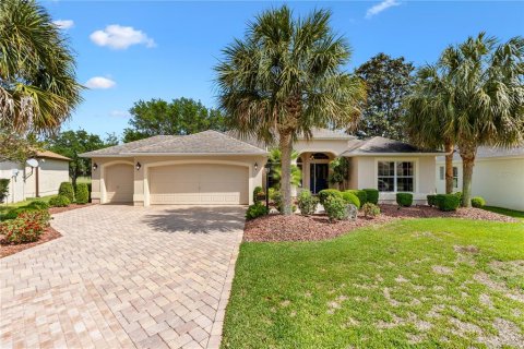 Villa ou maison à The Villages, Floride 3 chambres, 179.21 m2 № 2093163