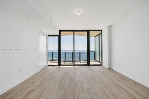 Condo in Pompano Beach, Florida, 3 bedrooms  № 1891193 - photo 28