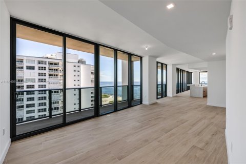 Condo in Pompano Beach, Florida, 3 bedrooms  № 1891193 - photo 24