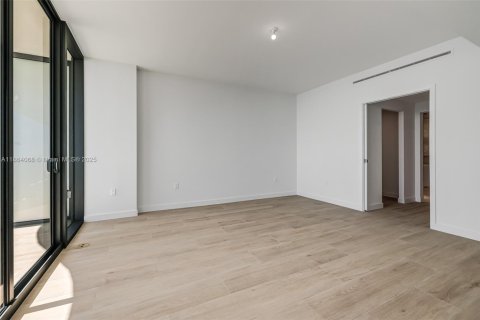 Condo in Pompano Beach, Florida, 3 bedrooms  № 1891193 - photo 26