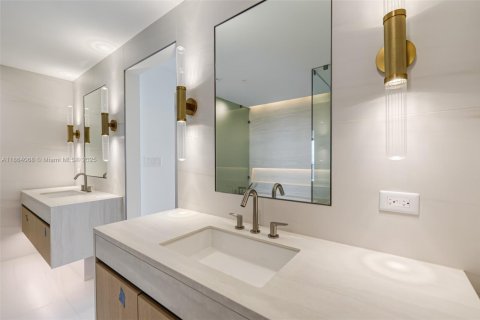Condo in Pompano Beach, Florida, 3 bedrooms  № 1891193 - photo 9