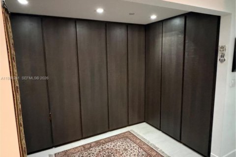 Купить кондоминиум в Майами, Флорида 2 спальни, 215.53м2, № 2050341 - фото 13