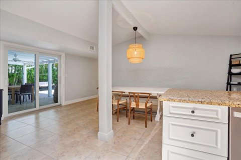 Villa ou maison à louer à Boca Raton, Floride: 3 chambres, 146.6 m2 № 2168896 - photo 6