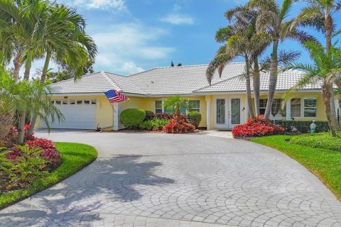 House in Englewood, Florida 3 bedrooms, 237.74 sq.m. № 1626278 - photo 4