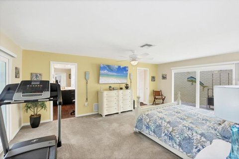 House in Englewood, Florida 3 bedrooms, 237.74 sq.m. № 1626278 - photo 18