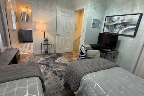 Снять в аренду таунхаус в Нейплс, Флорида 2 спальни, 118.17м2, № 2066660 - фото 26