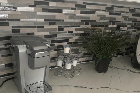 Снять в аренду таунхаус в Нейплс, Флорида 2 спальни, 118.17м2, № 2066660 - фото 17