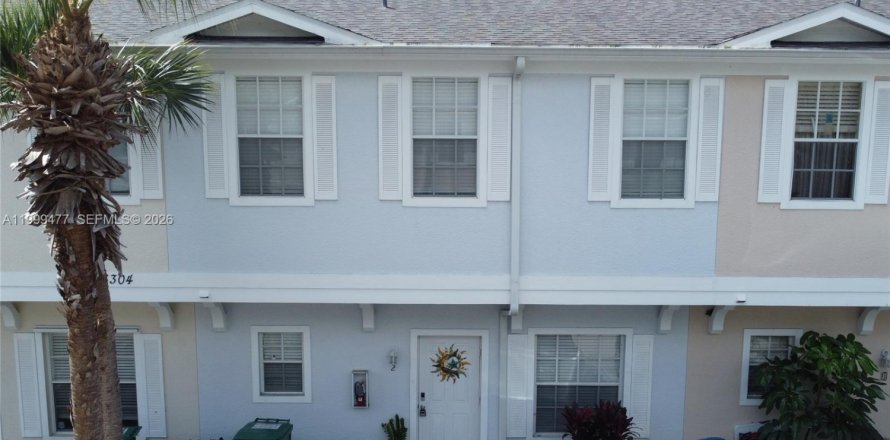 Таунхаус в Нейплс, Флорида 2 спальни, 118.17м2 № 2066660